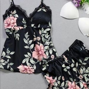 TWO PIECE FLORAL SLEEPWARE